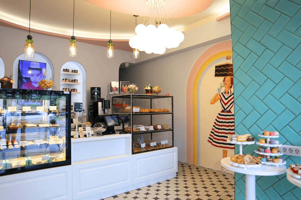 Moldova-born confectioners and pastry shop chain Dulcinella plans to open factory in Romania