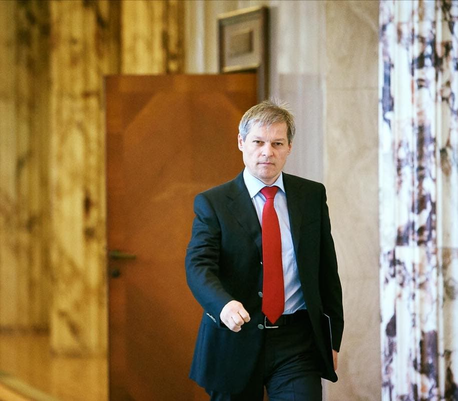 Romanian independent Prime Minister officially gets liberals’ support for new mandate