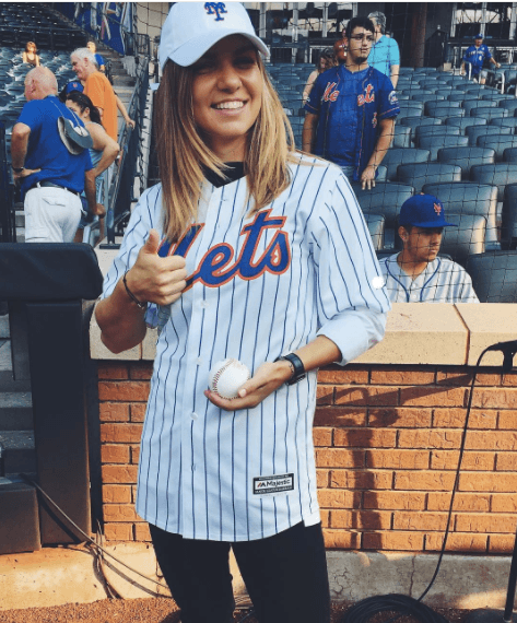 Romania’s Simona Halep throws first pitch at NY Mets vs Arizona Diamondbacks baseball game