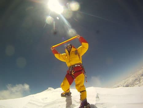 Romanian climbs Everest without extra oxygen or Sherpa support