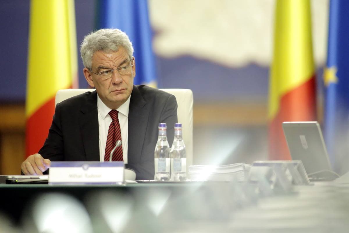 Romanian PM refuses to dismiss Police head, asks interior minister to leave