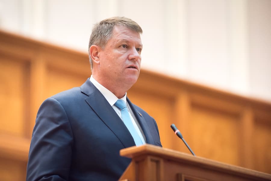 President to the Parliament: Romania needs a strong Government that does its job transparently