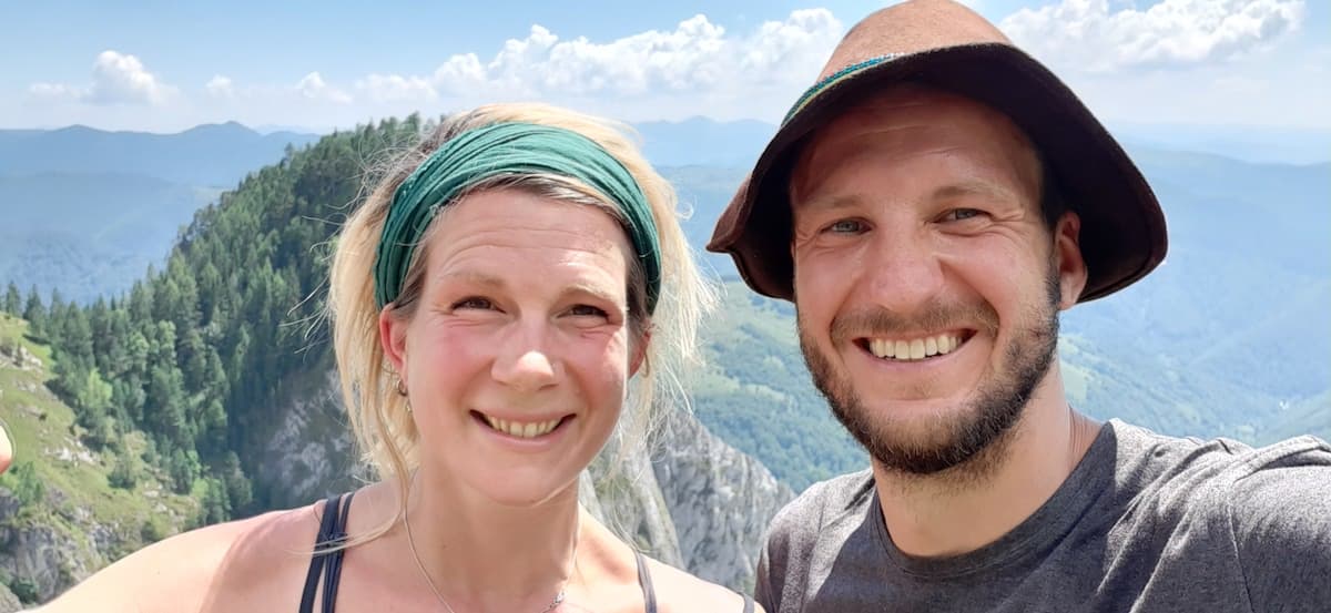 A Dutch couple’s new life in a picturesque Romanian village & how they share their experience with others