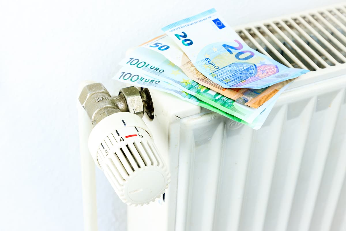 Bucharest mayor considers higher heating tariffs this winter