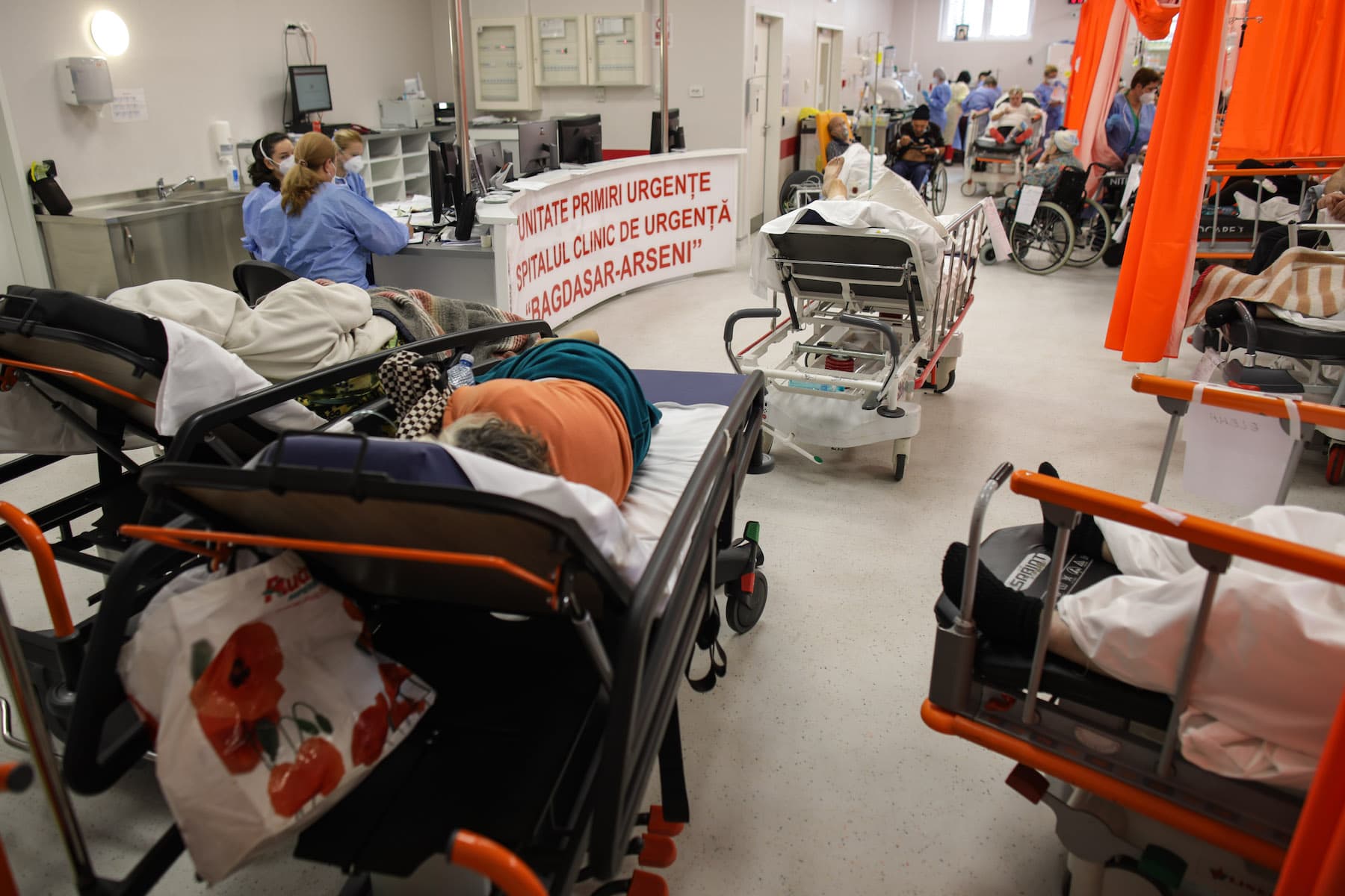Over 3,400 Romanians died from COVID-19 without associated illnesses, Health Ministry says