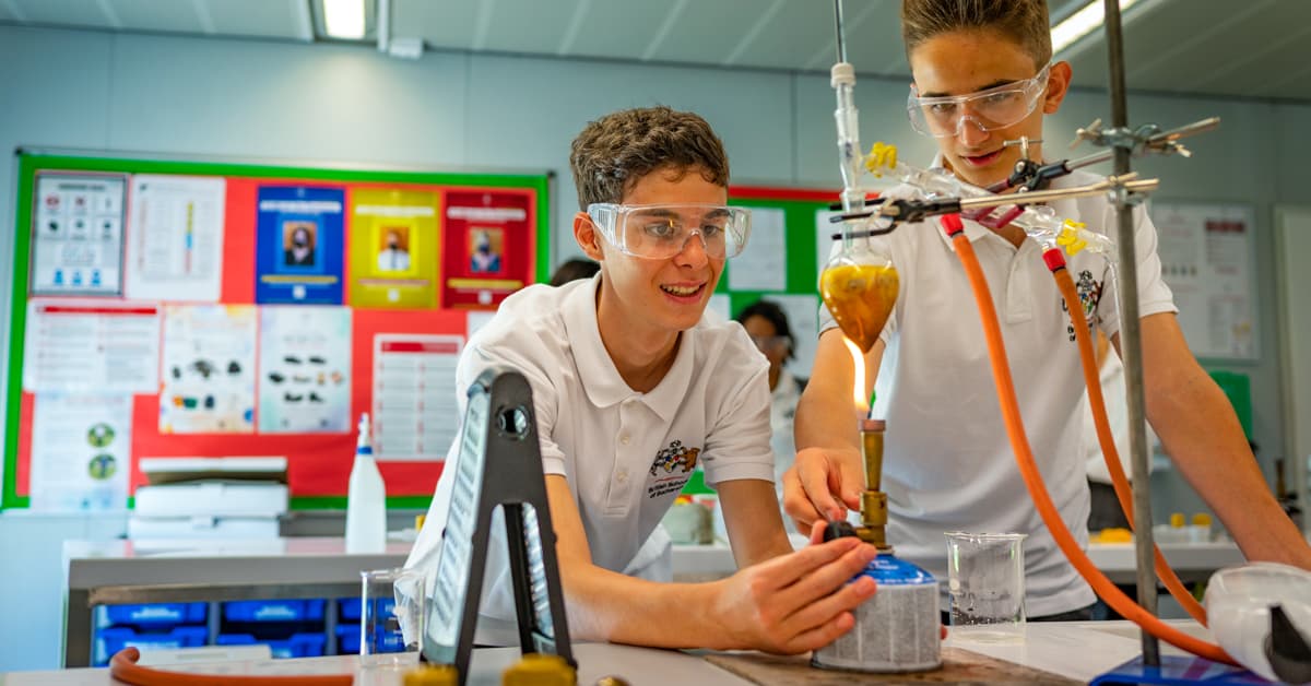 (P) The secret of the students at the British School of Bucharest - a school that can get you to top universities