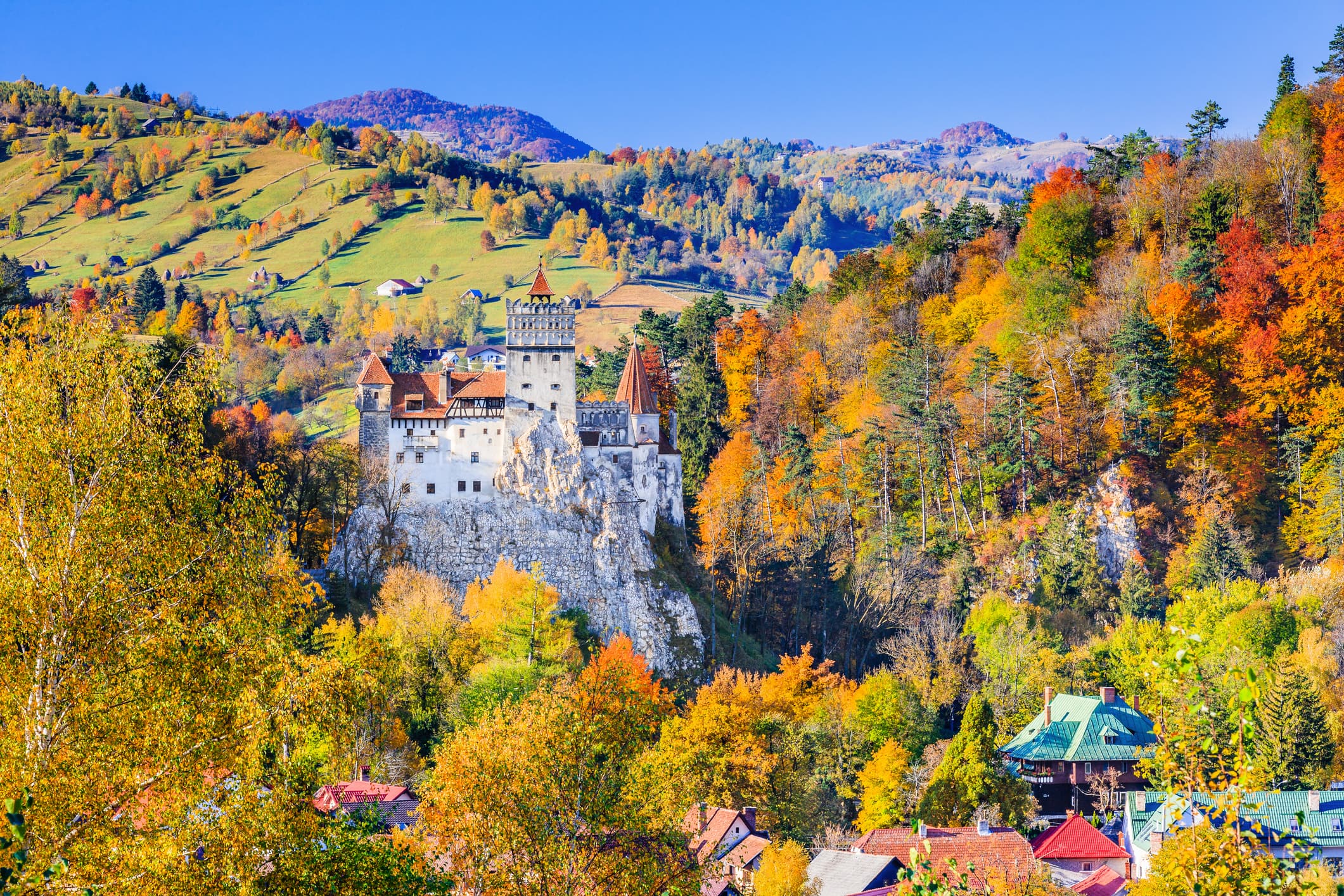 Romania Photo of the Day by Dreamstime: Bran Castle in autumn colors
