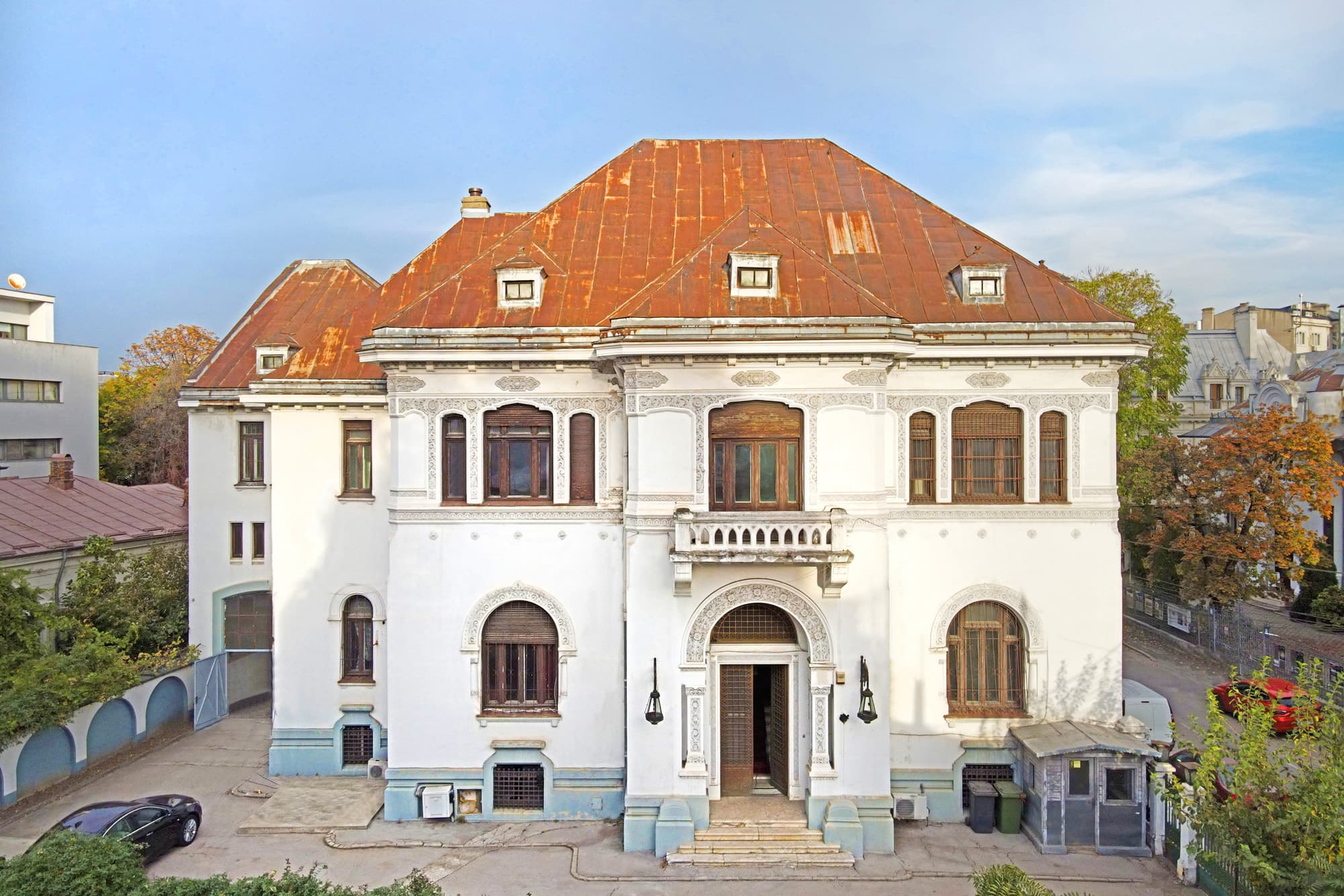 Sotheby's International Realty lists for sale the building that hosted the Nigerian Embassy in Romania
