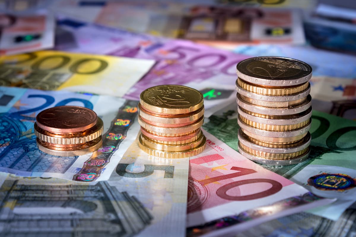 Study: Private equity transactions on the rise in first half of 2025