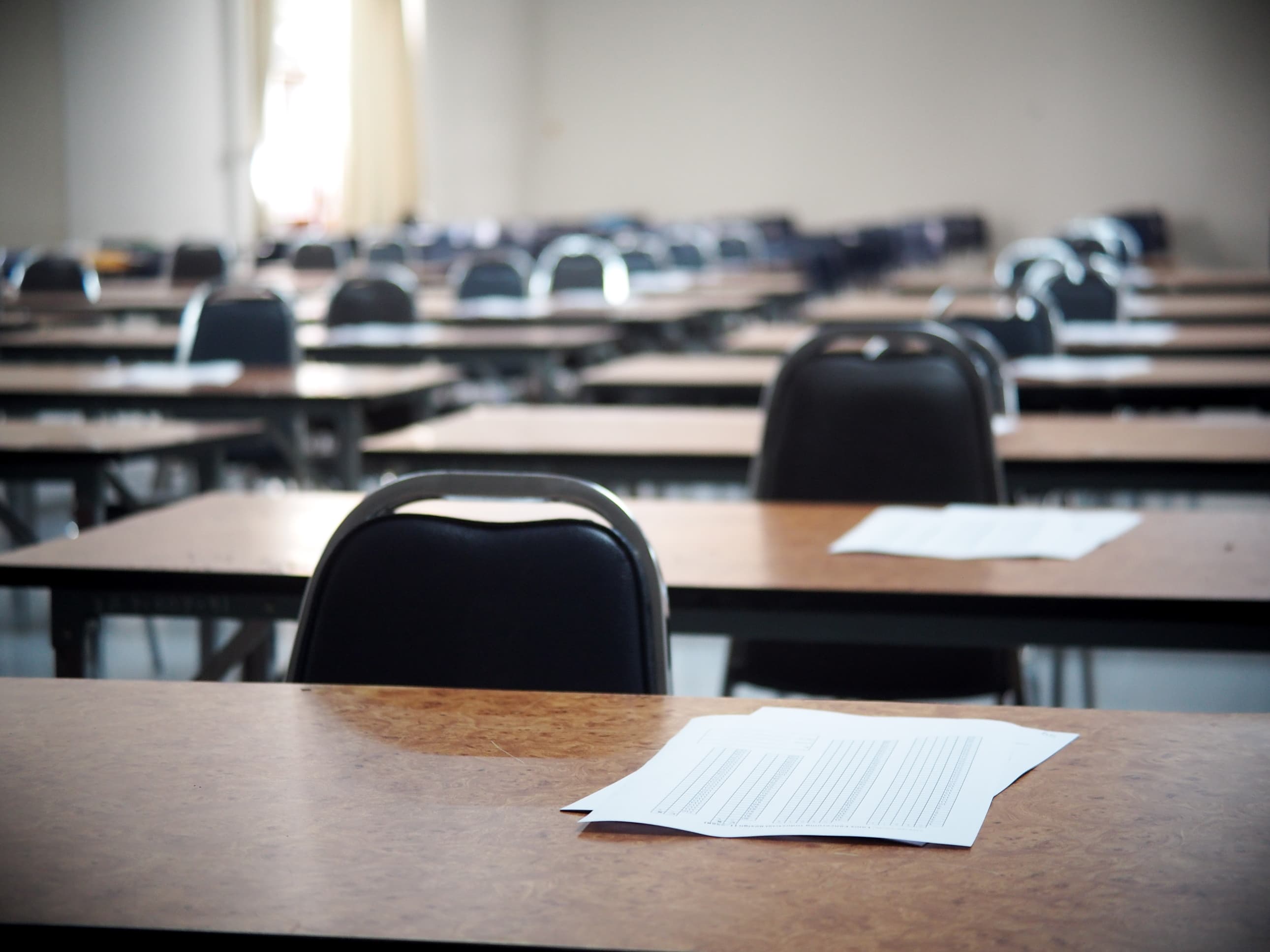 USR seeks to abolish special admission exams organised by top Romanian high schools