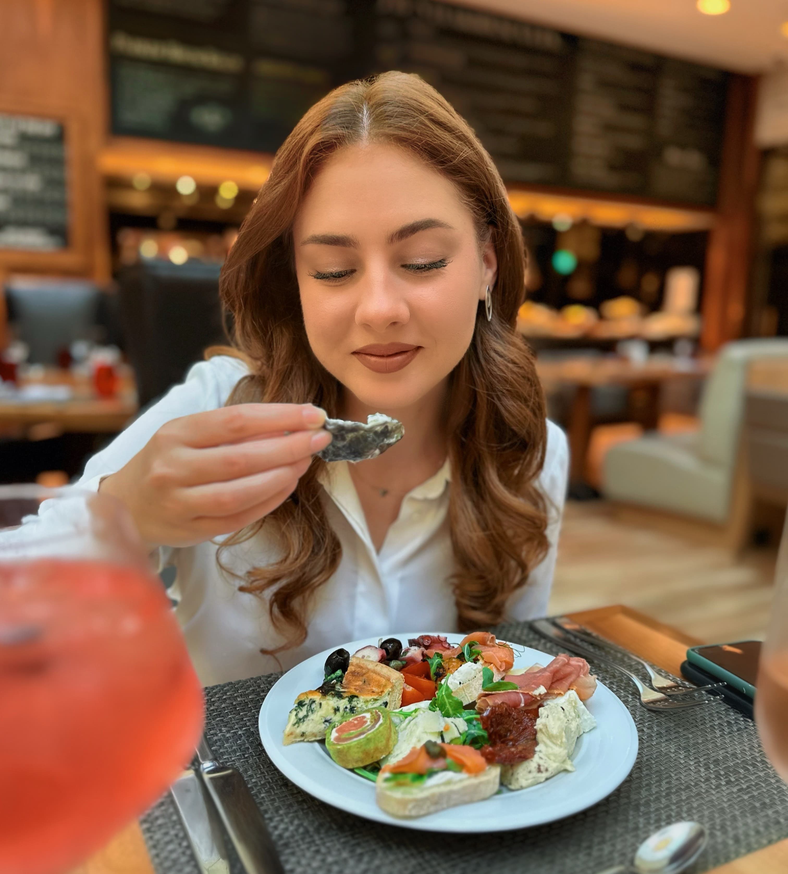 (P) ndulge in an Extravagant Culinary Journey at Our Sunday Brunch! Experience the Pinnacle of Delight at JW Marriott Bucharest Grand Hotel