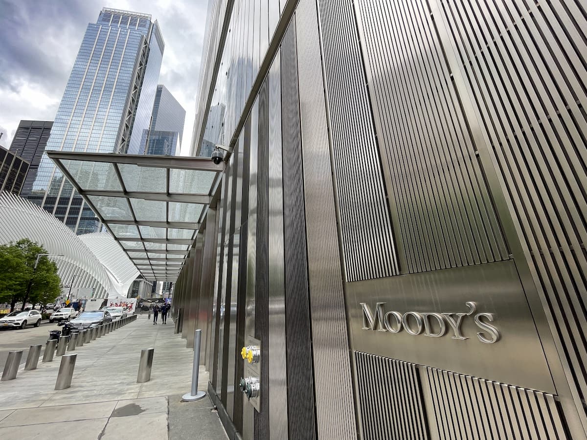 Moody’s warns failed Wage Law will result in a loss of EU funds and increase fiscal risks
