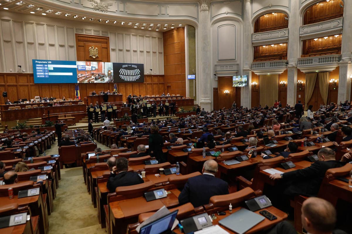 Romanian Parliament approves law regulating sales of high-value state property