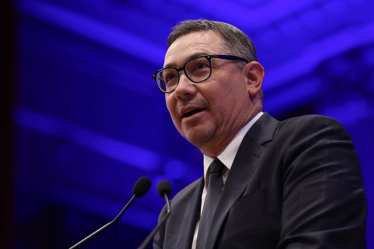 Former Social Democrat leader Victor Ponta ready to run for president