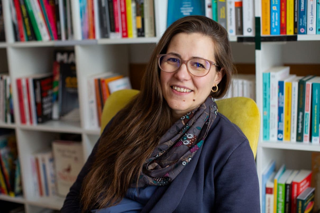 The Tots' Library: The volunteer-run project where Romanian children in the diaspora read in Romanian