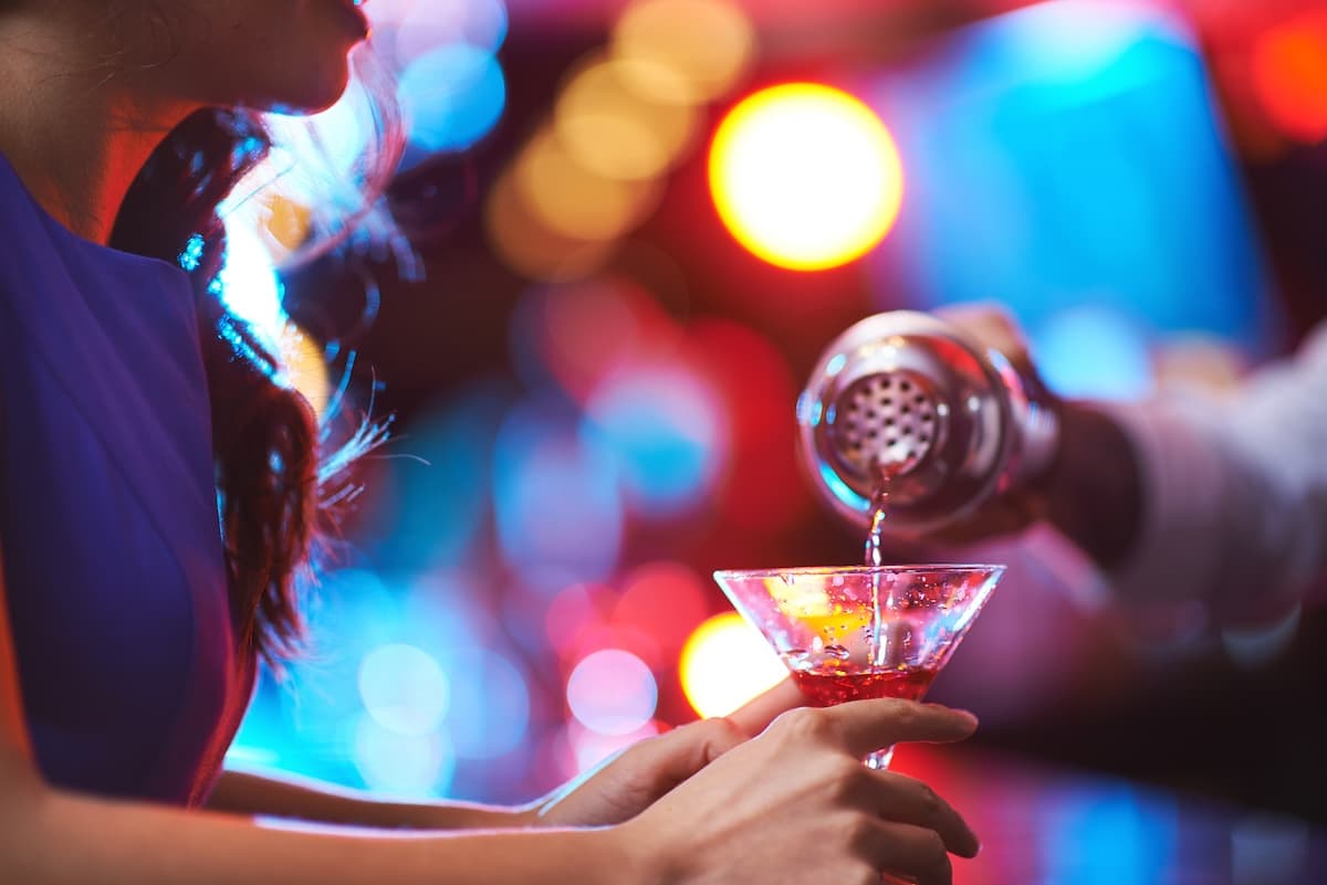 Cluj-Napoca bars adopt “Angel Shot” code for women who feel unsafe