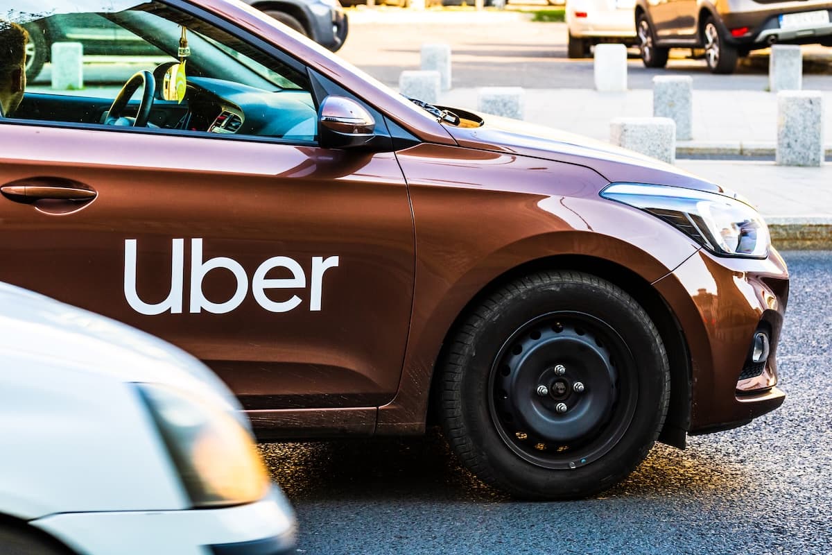Uber analysis reveals different mobility patterns across 39 Romanian cities