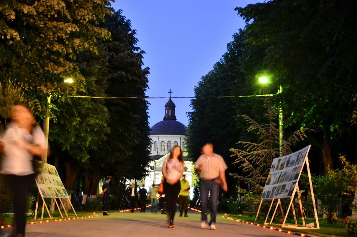 Weekend calendar: Night of Museums, Dokstation, World Press Photo, Asia Food Fest, Shakespeare Festival in Craiova