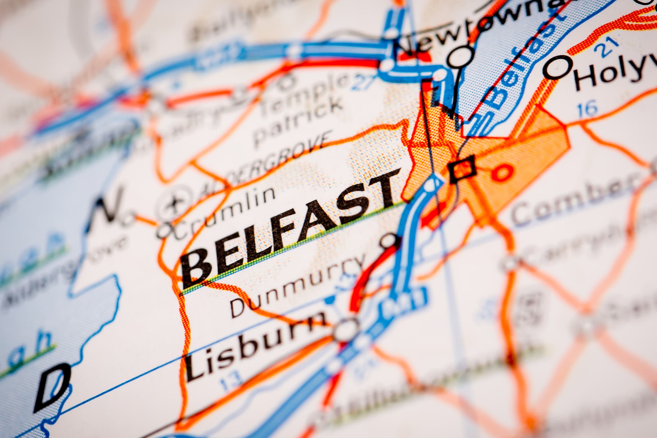 Homes of three Romanian families vandalized during anti-immigration protests in Northern Ireland
