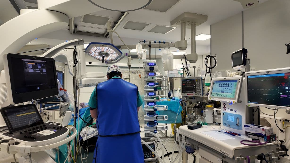 Bucharest hospital Ponderas puts EUR 1.7 mln in hybrid angiography and cardiovascular surgery suite