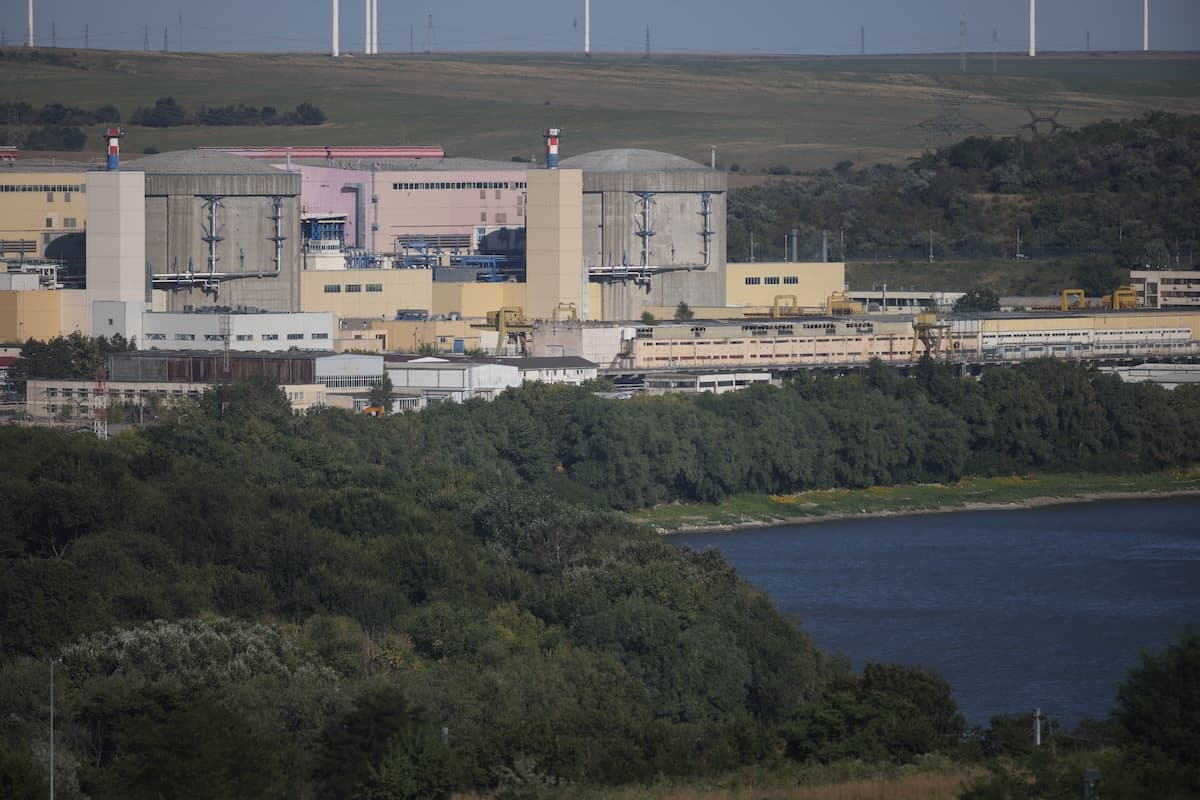 Romania’s government drafts contingency plan to keep Cernavoda nuclear power plant safe