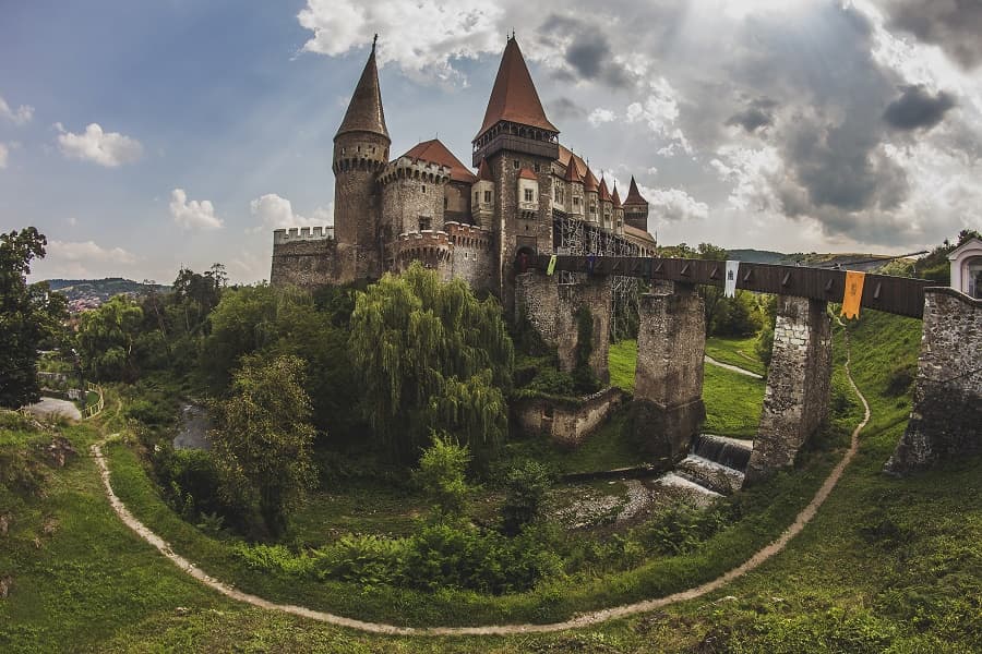 Famous medieval castle in Romania may be restored with EU funds