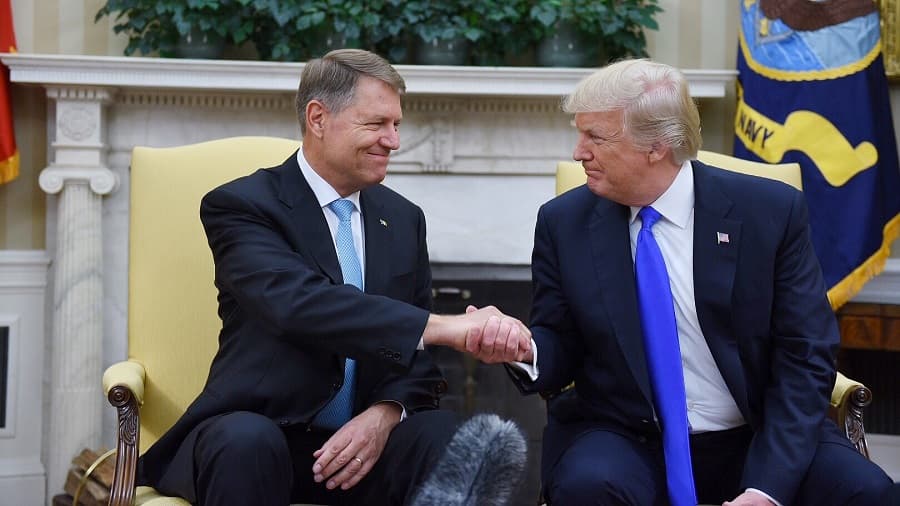 US President Trump praises Romanian President for fight against corruption, increasing defense spending