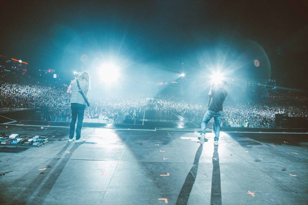 Maroon 5 members support fight against illegal logging in Romania