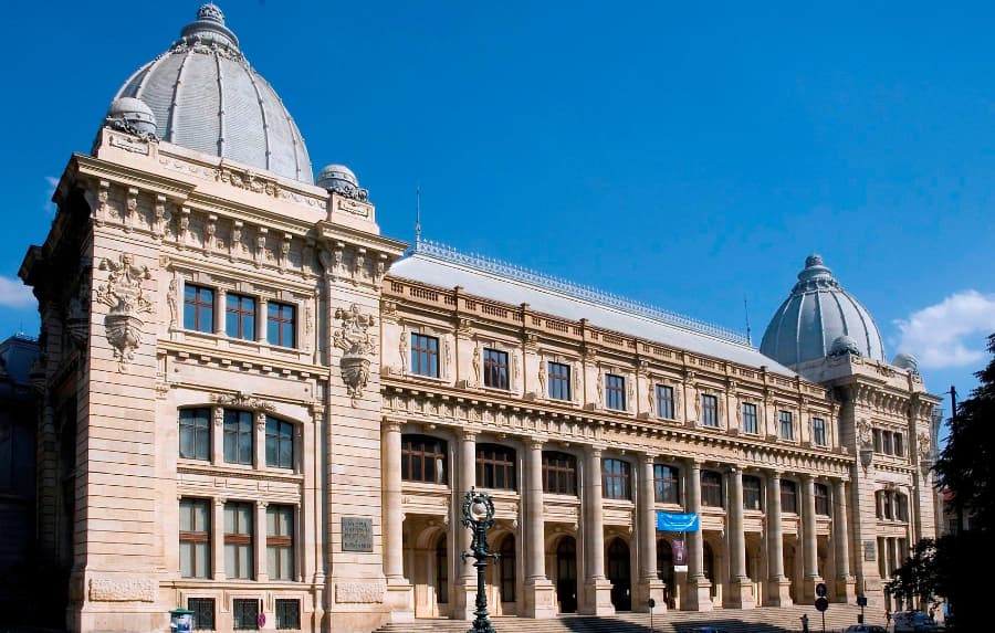 Some 1,500 museum professionals and researchers in Romania to protest on May 20